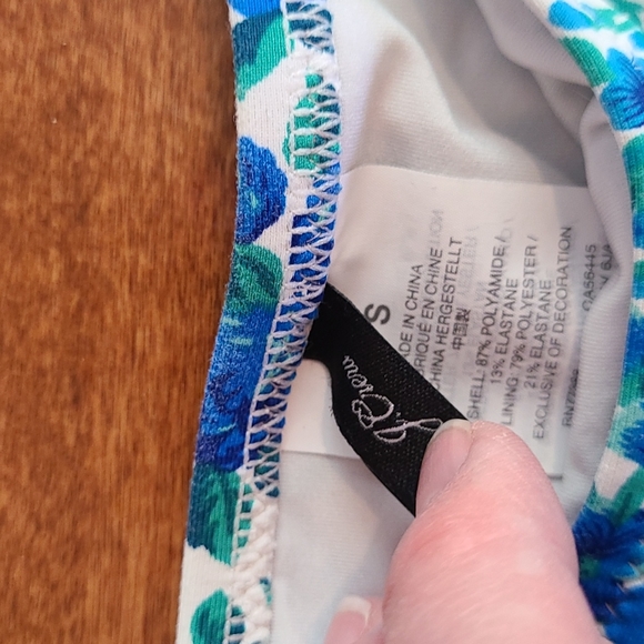 JCrew Blue and White Floral Bikini - 34C top and S bottoms - Picture 3 of 4